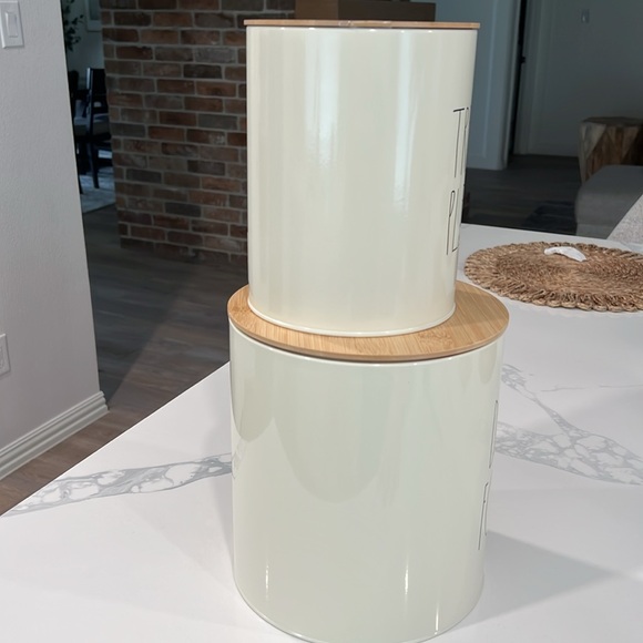 Rae Dunn🐾 DOG FOOD & TREATS PLEASE - Picture 10 of 16